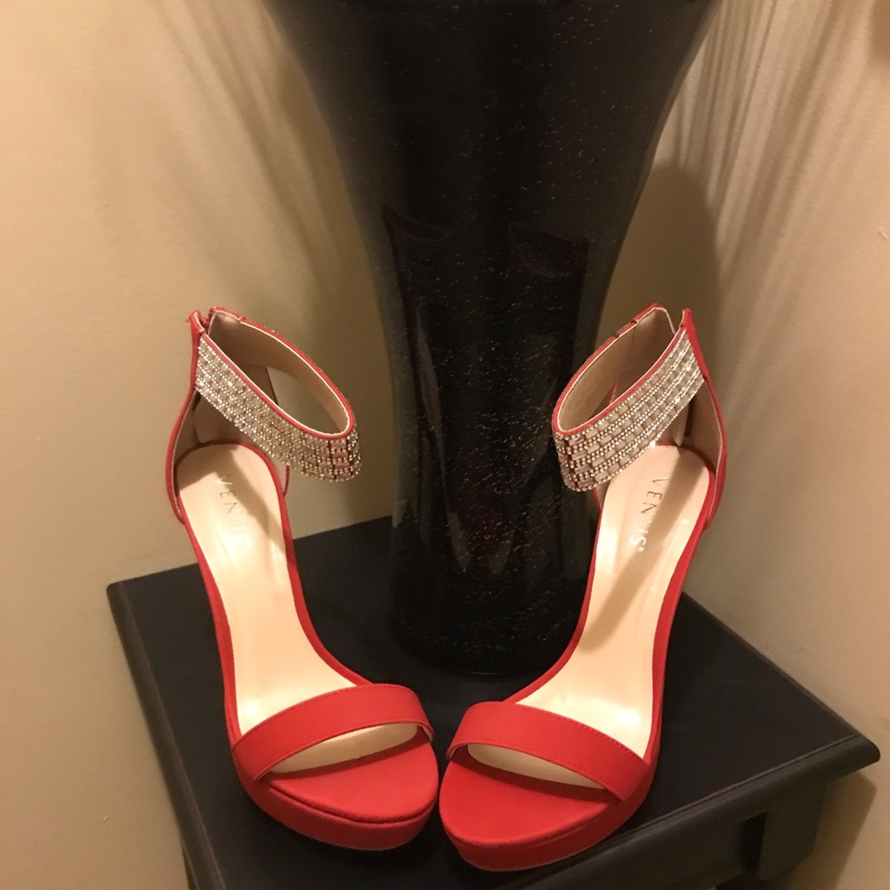 Red 4inch Brand New Heels